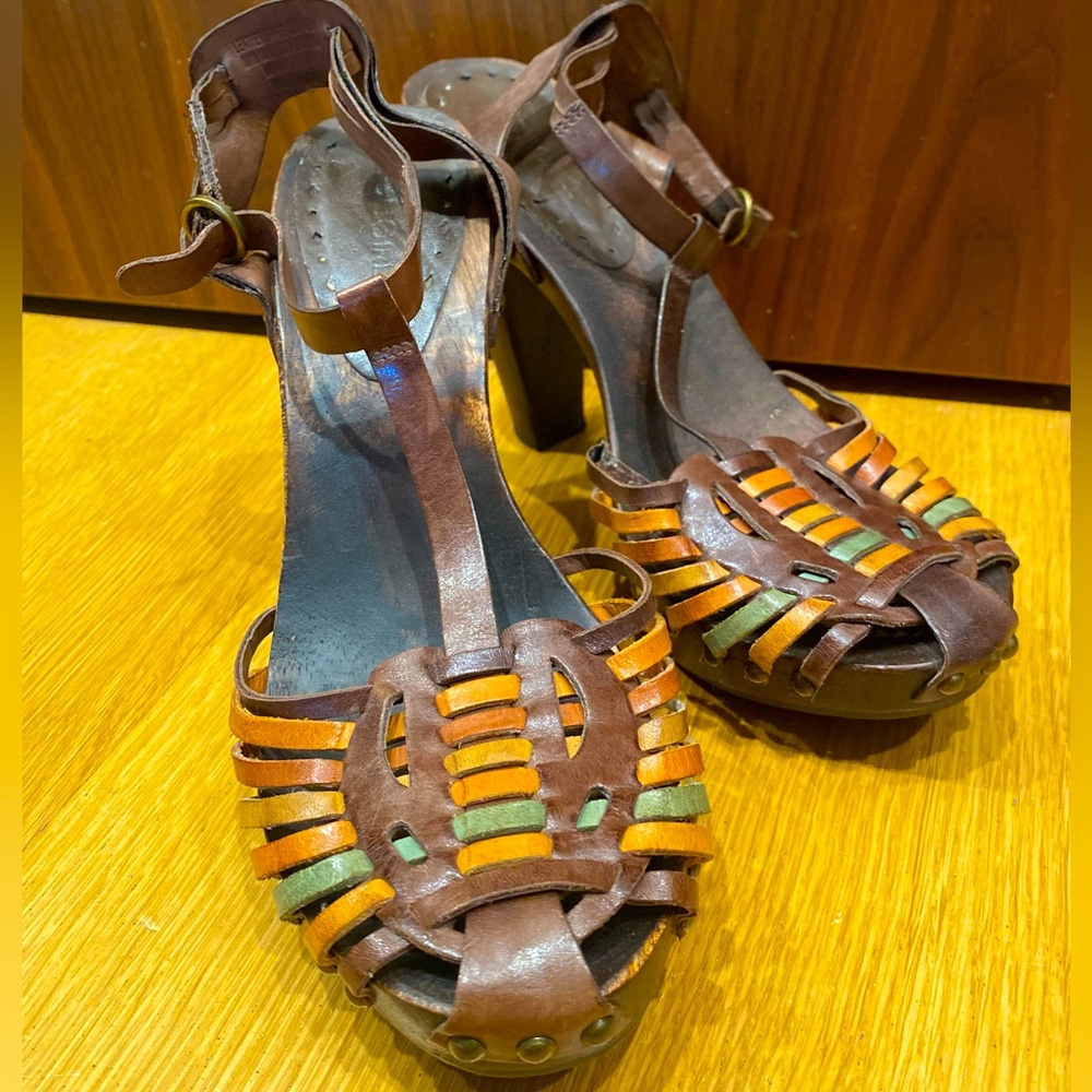 BCBG women’s leather strappy heels